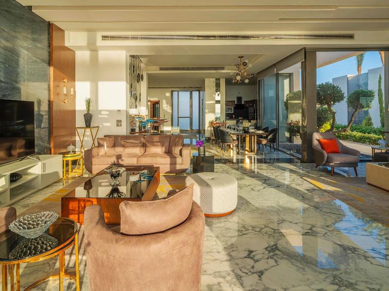 Rixos Premium Magawish Suites and Villas - image 19