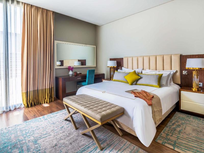 Rixos Premium Magawish Suites and Villas - image 11
