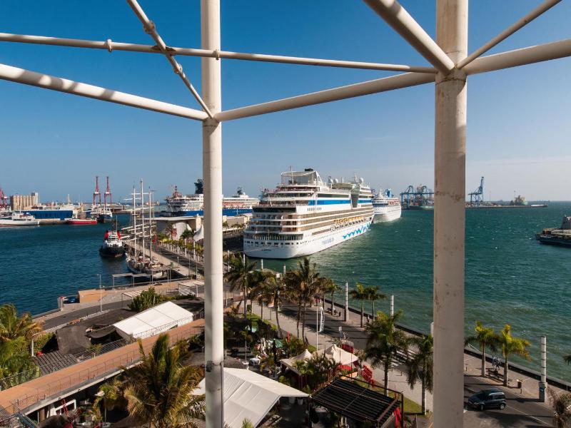 Apartments Las Canteras Beach LM3 by VillaGranCanaria - image 4