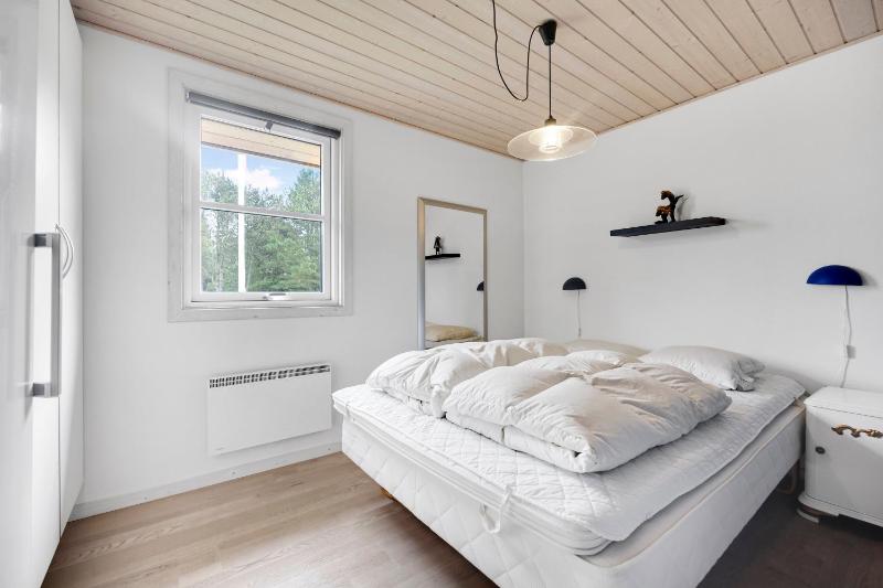 Lovely New Cottage Near Beach Forest And Town - image 6