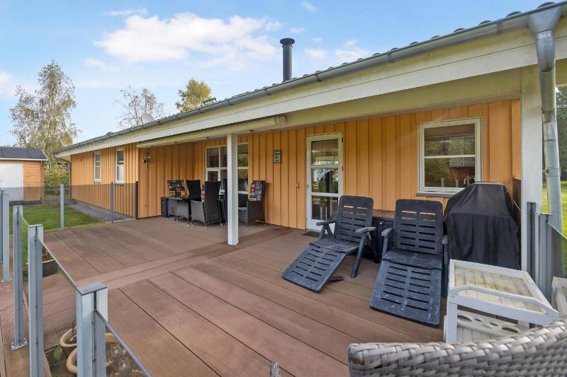 Lovely New Cottage Near Beach Forest And Town - image 5