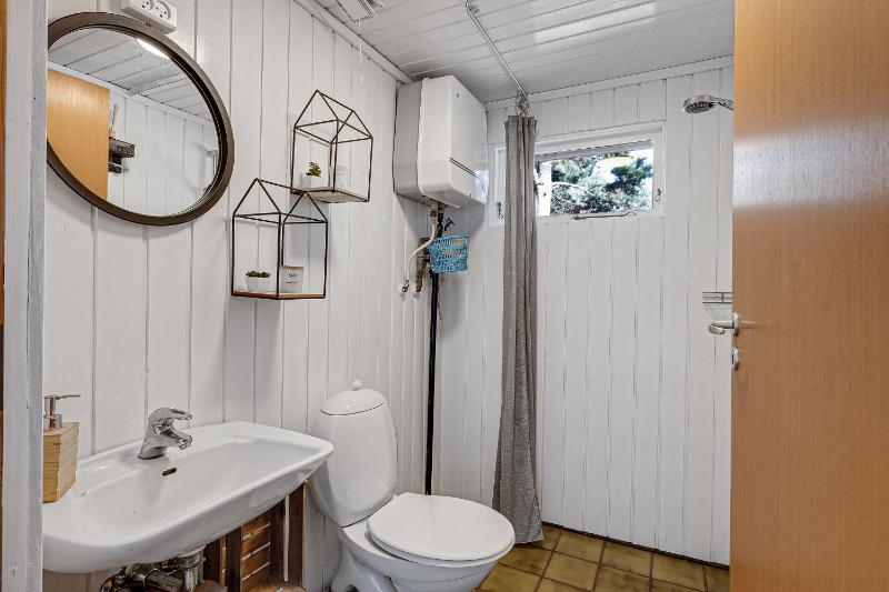Cozy Summerhouse In An Incredibly Scenic Location - image 11