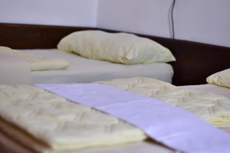 Budget Twin Room image 2