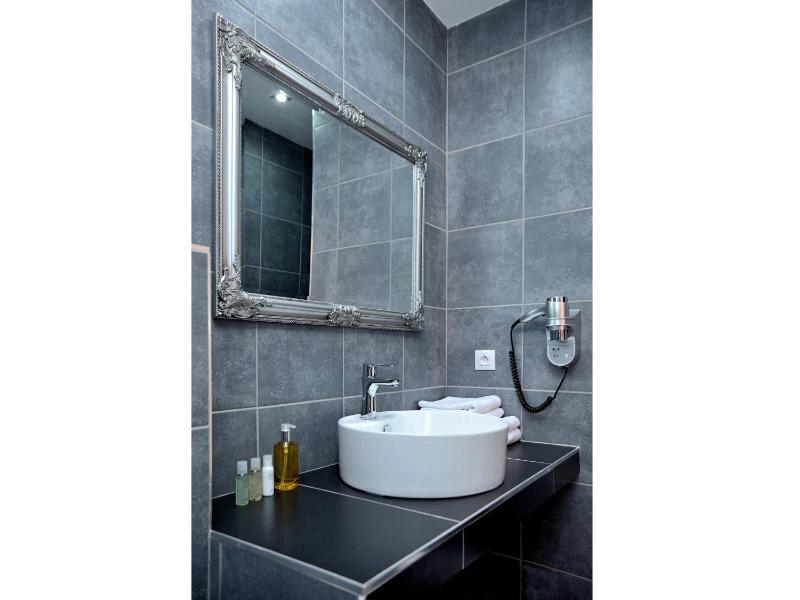 Double or Twin Room image 1
