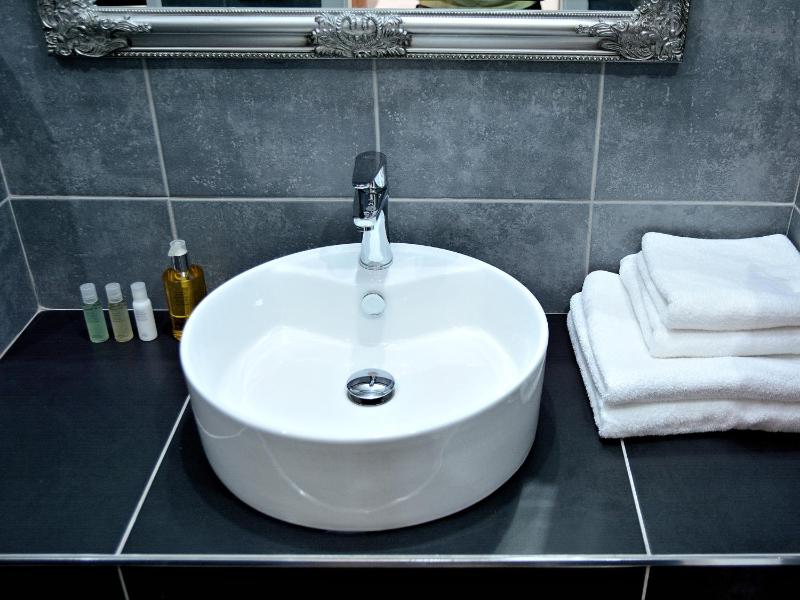Suite image 3