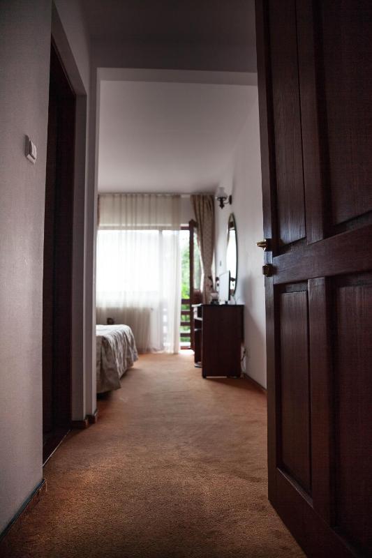 Double or Twin Room image 4