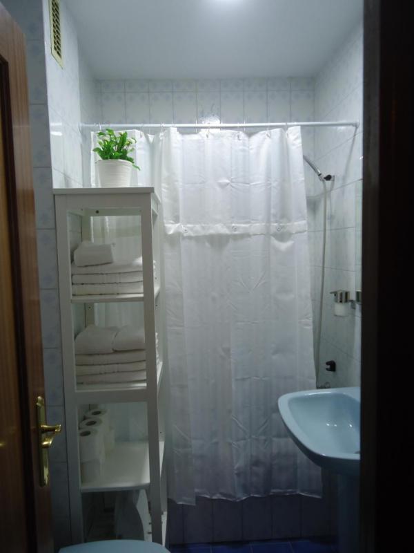 Apartamentos Acevedo Centro I - image 4