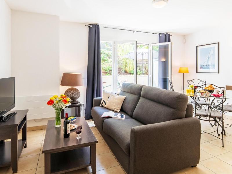 French Riviera Bay Retreat - image 17