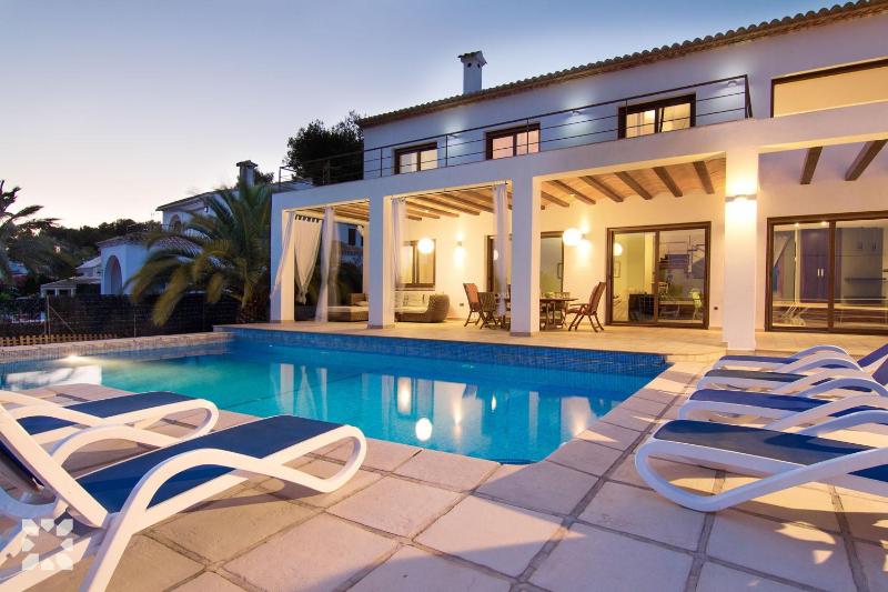 Villa Fustera by Abahana Villas - image 23
