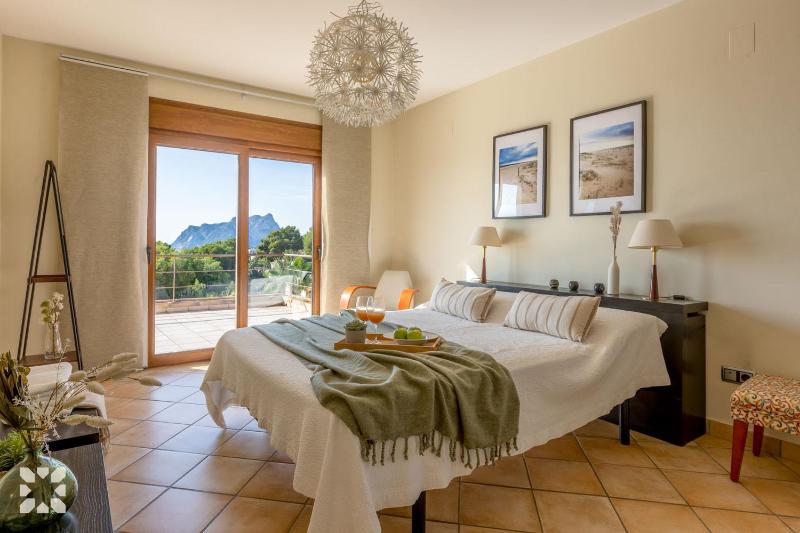 Villa Fustera by Abahana Villas - image 21