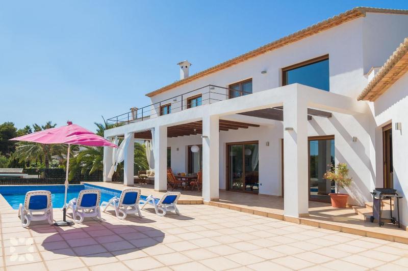Villa Fustera by Abahana Villas - image 22