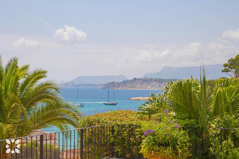 Villa Alessia by Abahana Villas - image 17