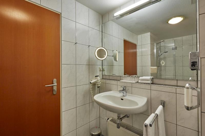 Comfort Single Room image 2