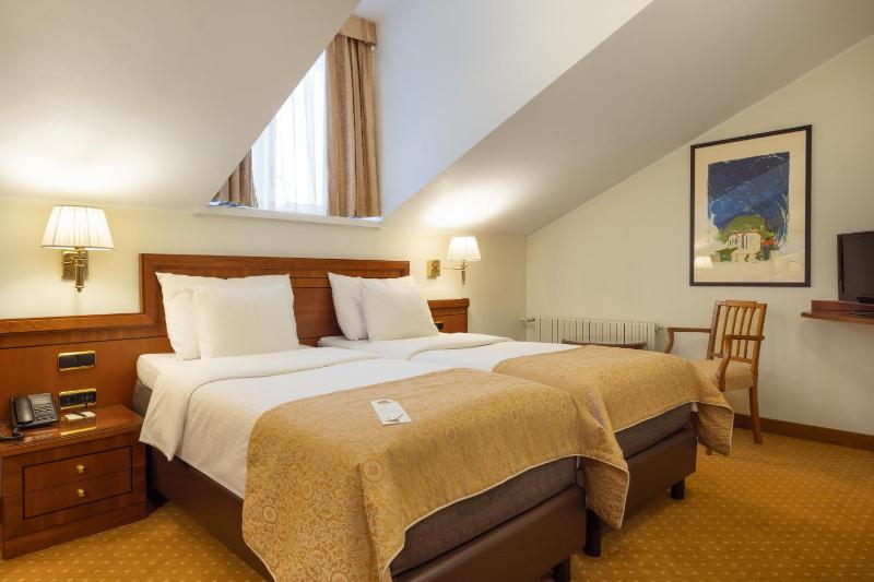 My City Hotel - image 12
