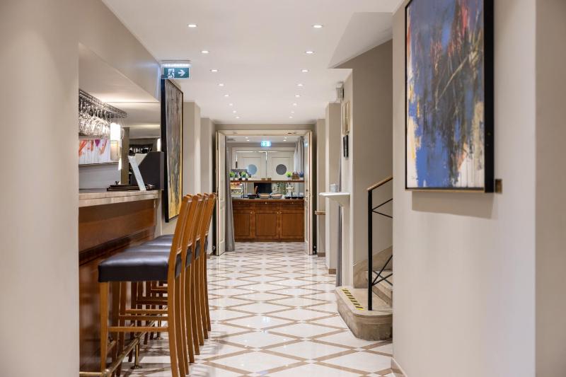 My City Hotel - image 16
