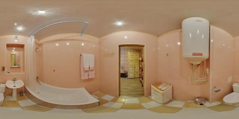 Twin Room with Extra Bed image 2