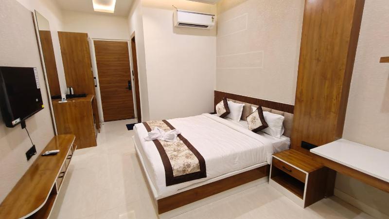 Hotel Akshara Inn - image 9