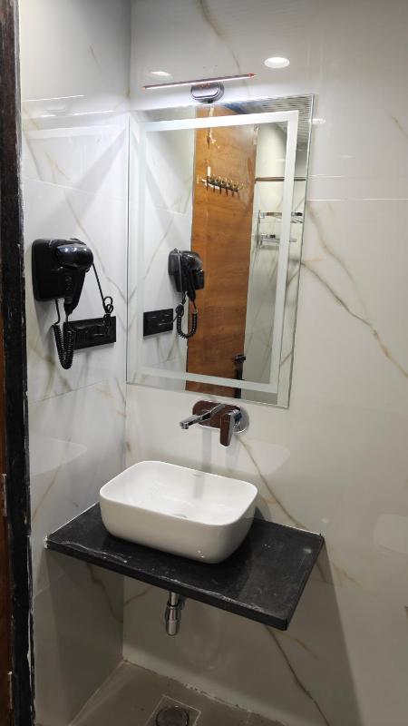 Hotel Akshara Inn - image 11