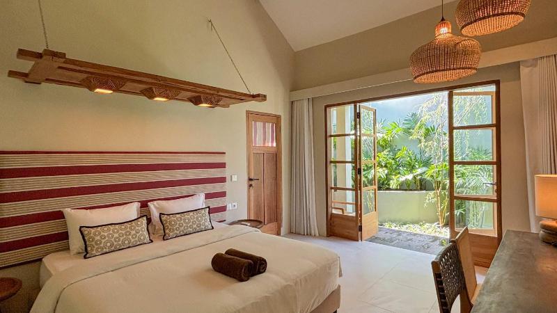 New 4BR Villa Peaceful Garden and Rooftop - image 23
