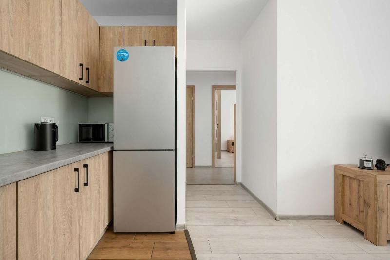 Spacious Apartment in Wrocław with Desk and Parking by Noclegi Renters - image 20