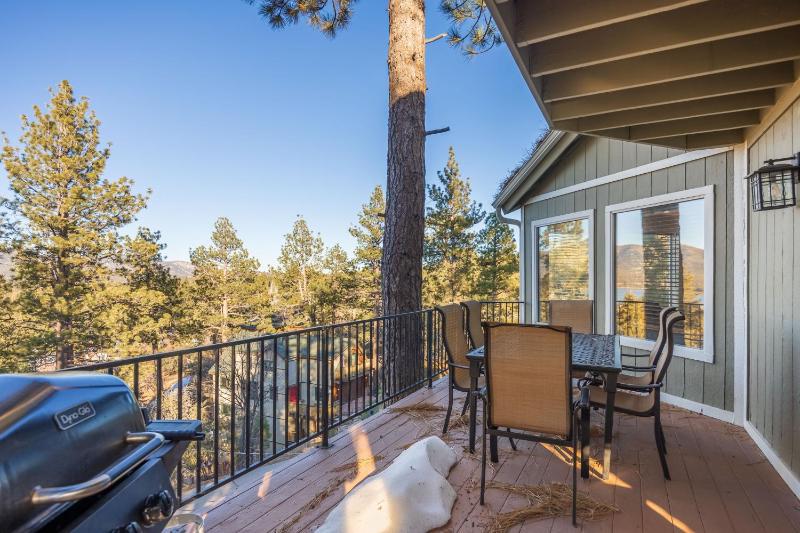 23 - Big Bear Lakeview Lodge home - image 35