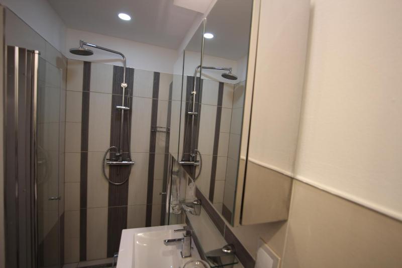 Double or Twin Room image 2