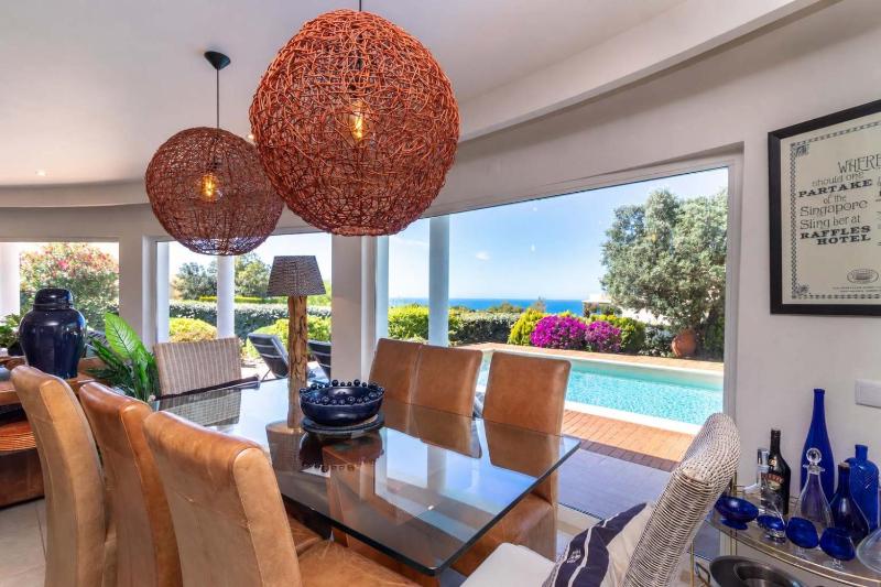 Casa Polgoda luxury villa with ocean views - image 33