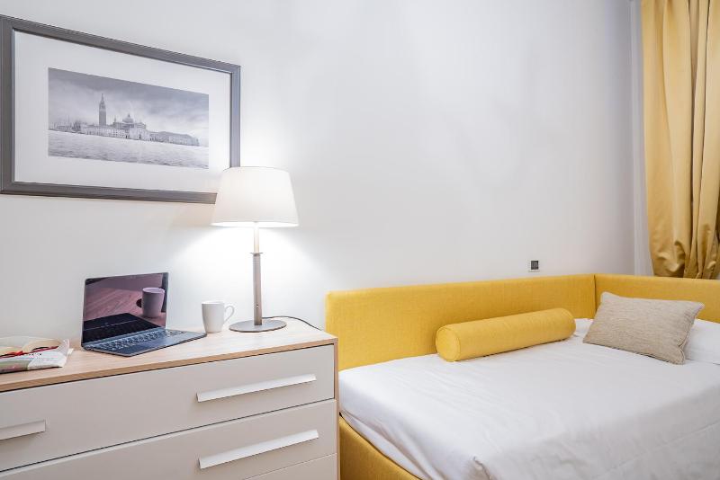 Ca' del Monastero 4 Collection Apartment up to 8 Guests with Lift - image 5