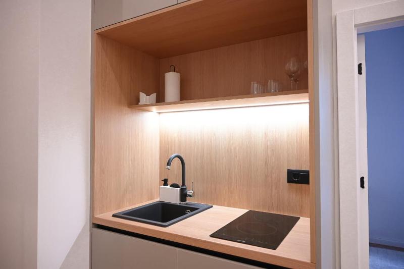 Tesla Luxury Apartment - image 5