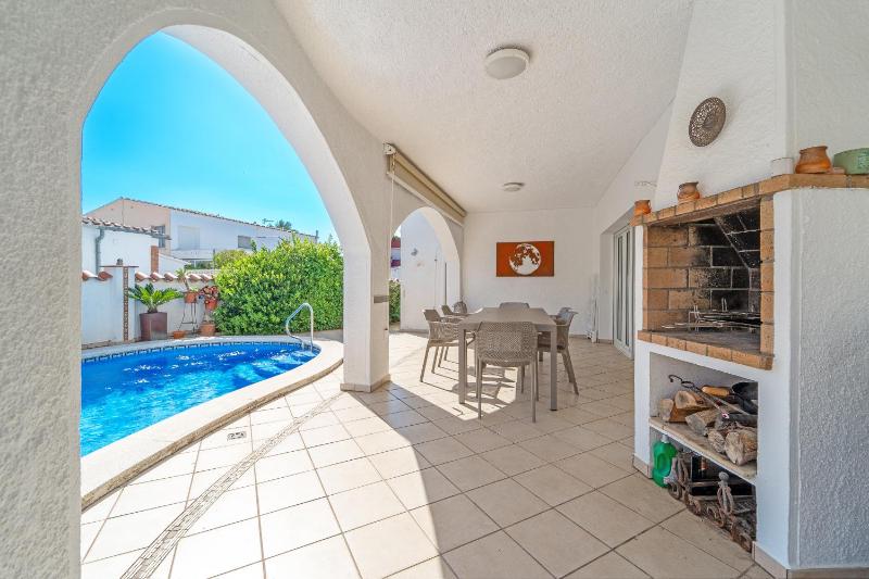WELCS CASA 368 EMP con piscina privada - image 11