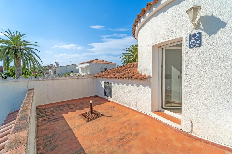 WELCS CASA 368 EMP con piscina privada - image 31