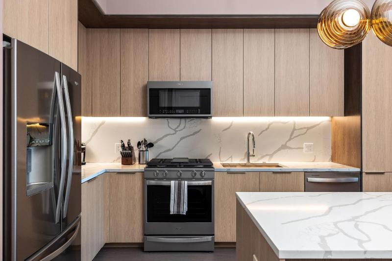 16th Floor - Regal Retreat - image 5