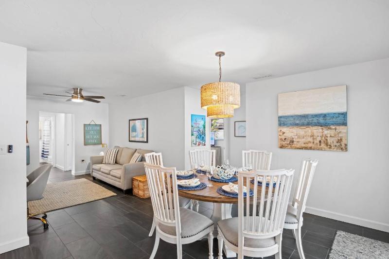 Mermaid Cove - image 10