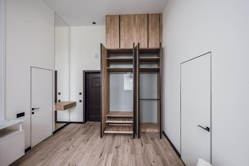 10-234 Pechersk Plaza Boichuka 17 Kyiv centre panoramic city view 15 kW backup power Petrovdom Apartment - image 7