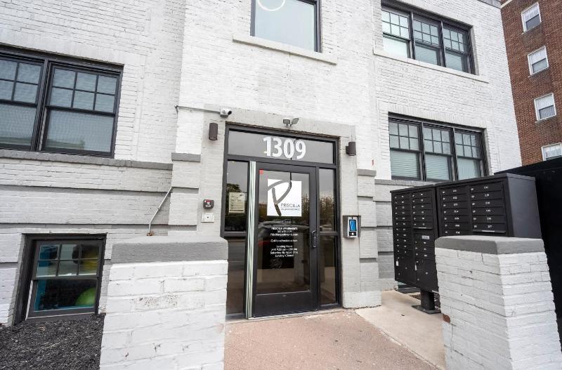 Modern Indy Studio Near Downtown & Mass Ave Escape - image 23