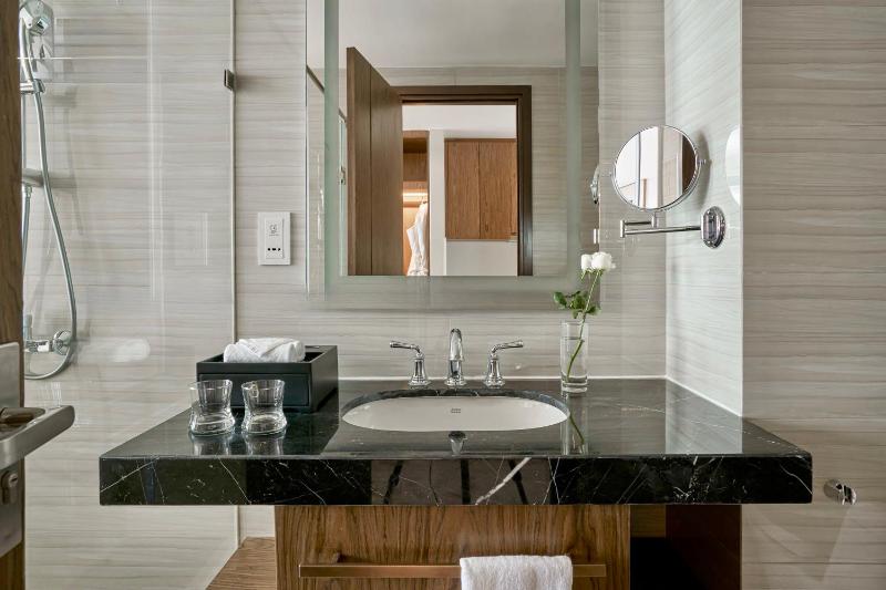 Harry Premier Ocean View Suite Panorama Nha Trang - image 40