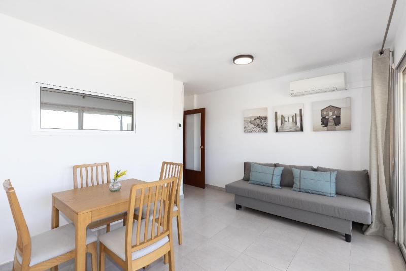 UHC Sorolla Apartments - image 22