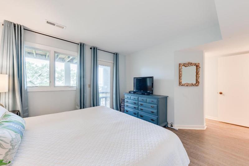 1715 Shelter Cove Villa - image 35
