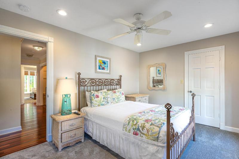KW270FLR The Southernmost Comfort House - image 15
