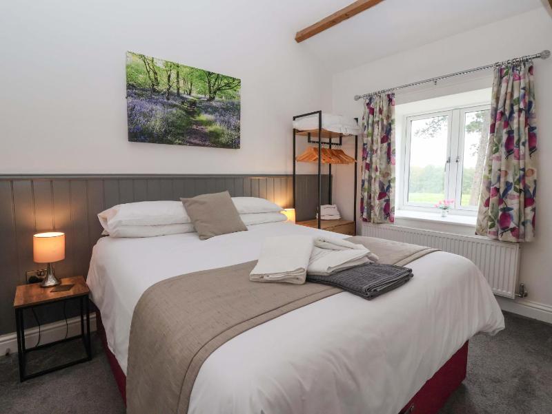 Ploughman's Rigg - image 15