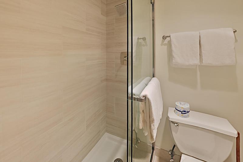 Timberline Condominiums 2 Bedroom Deluxe Unit A2H - image 24