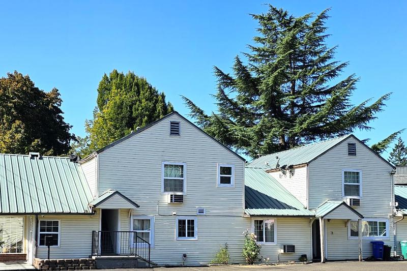 Budget Lodge by OYO Portland West - image 7