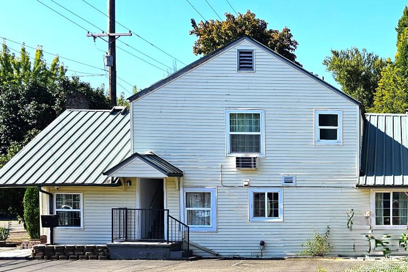 Budget Lodge by OYO Portland West - image 8