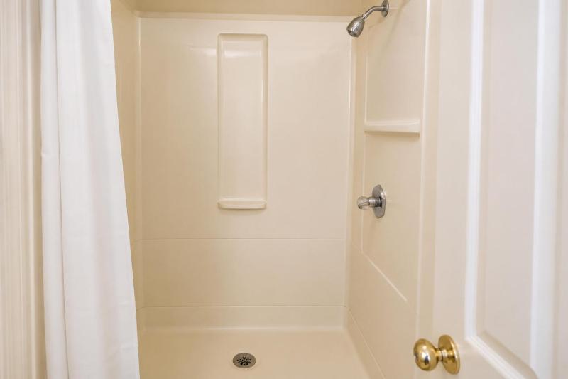 Budget Lodge by OYO Portland West - image 5