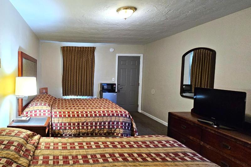Budget Lodge by OYO Portland West - image 25