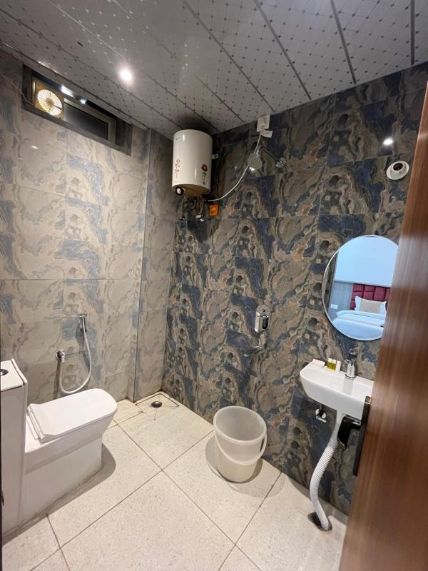 Hotel Girraj Inn - image 26
