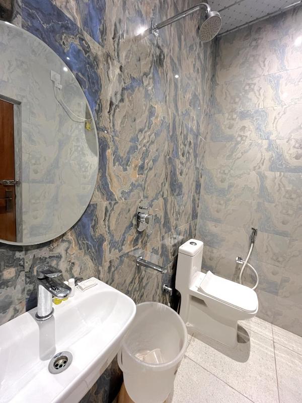 Hotel Girraj Inn - image 13