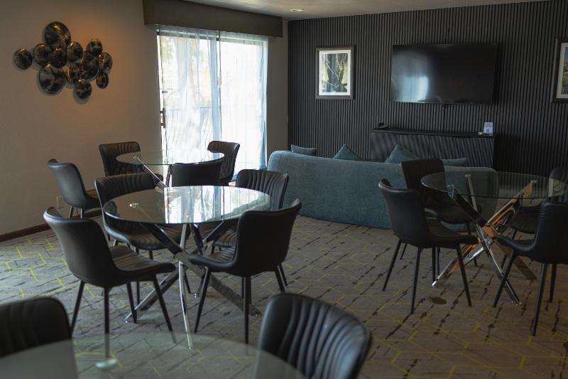 Sheraton Tucson Hotel & Suites - image 46