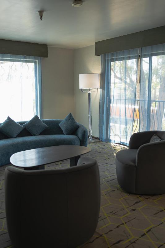 Sheraton Tucson Hotel & Suites - image 45