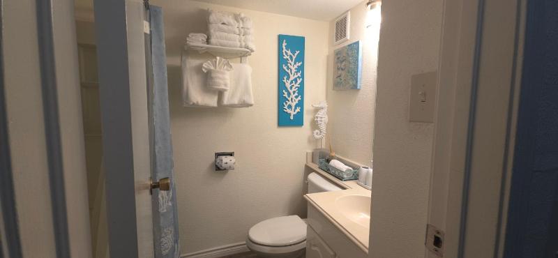 Coral Reef Retreat Beachfront Escape - image 16